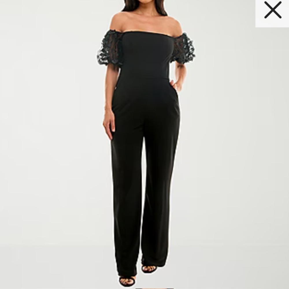 Premier Amour Floral Applique Short Sleeve Jumpsuit